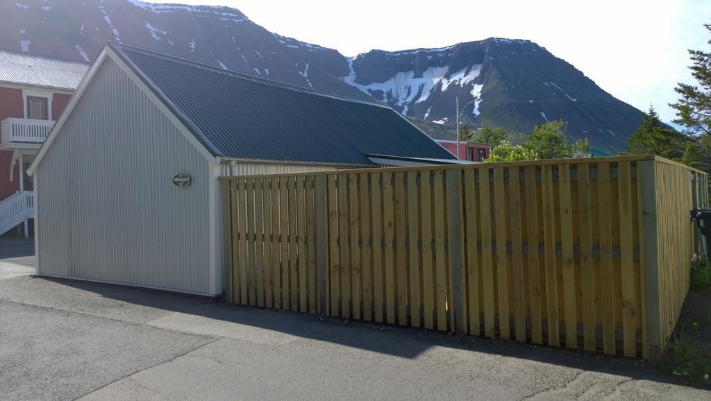 Comfortable Bungalow Isafjordur Room photo