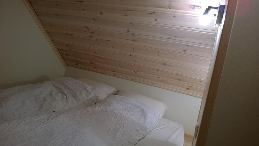 Comfortable Bungalow Isafjordur Room photo